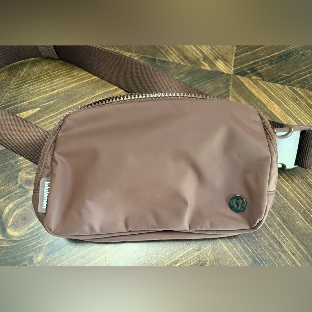 Lululemon belt bag 1L